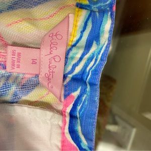 Lilly Pulitzer size 14 shorts. Multi color